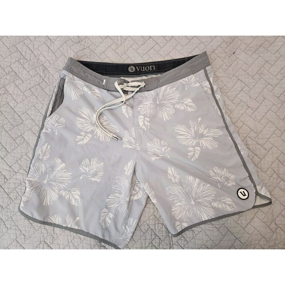 Vuori Board Shorts Mens 33 Cruise Hawaiian Floral Gray Pockets Stretch Swim Surf